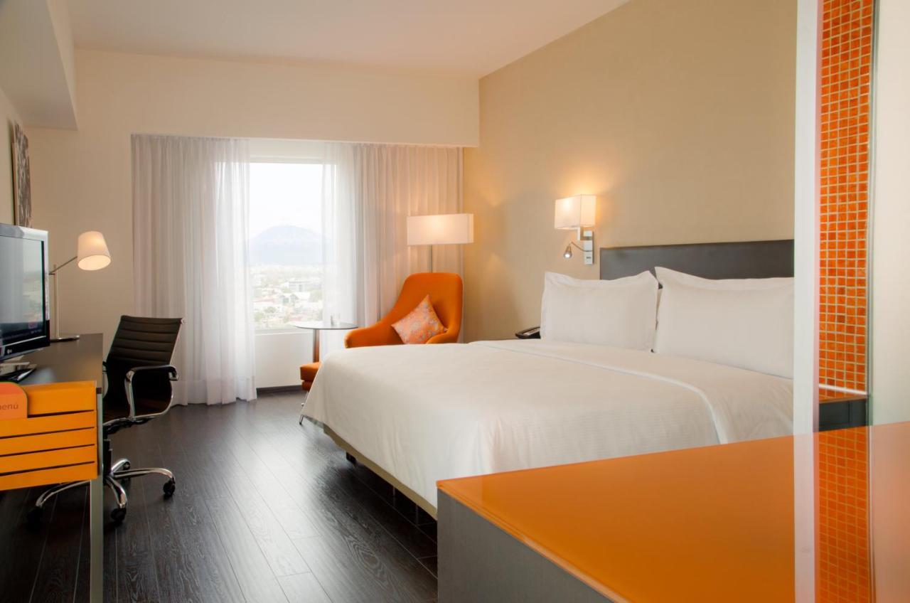 Fiesta Inn Puebla Las Animas Εξωτερικό φωτογραφία