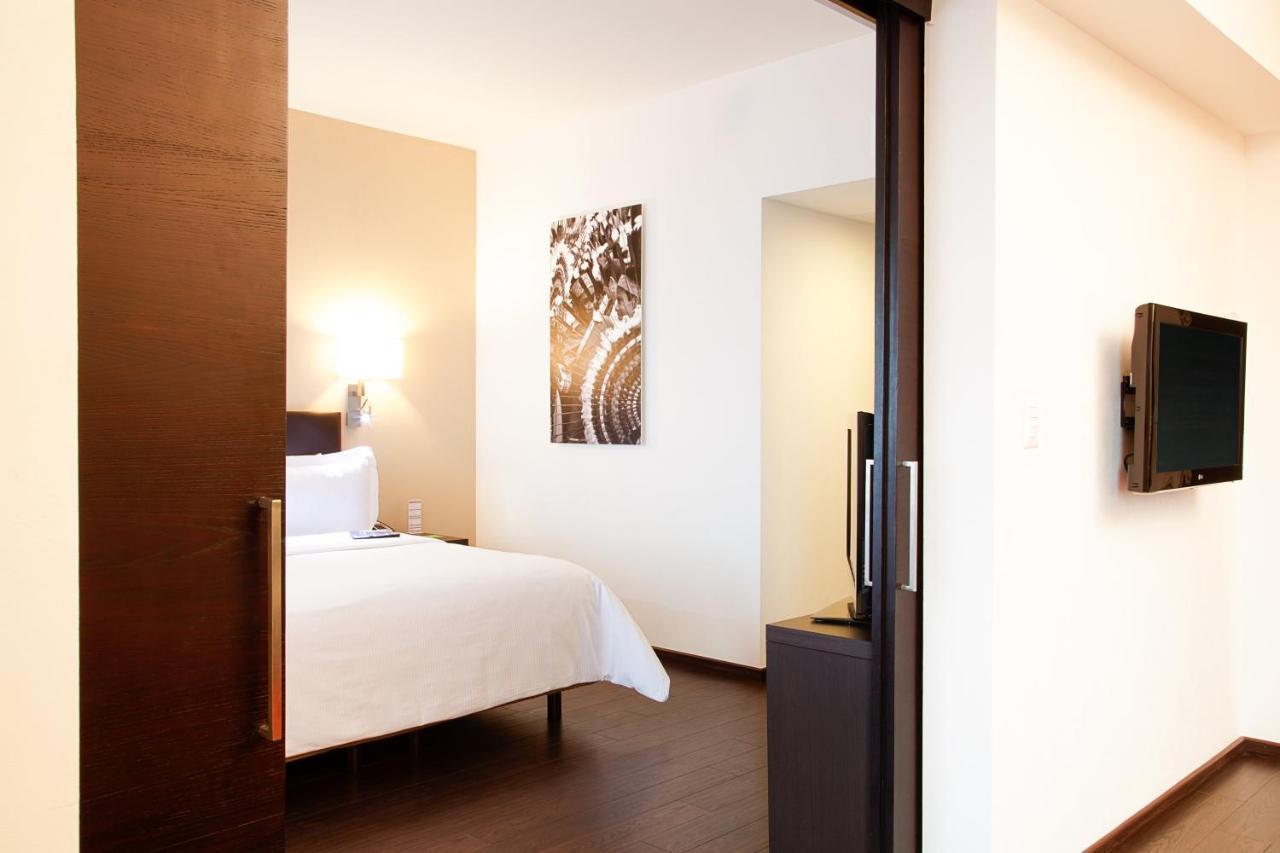 Fiesta Inn Puebla Las Animas Εξωτερικό φωτογραφία